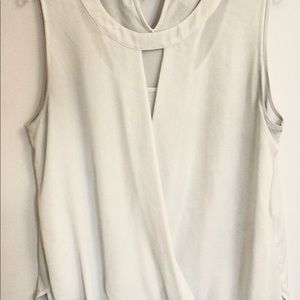 Size Large sleeveless blouson blouse